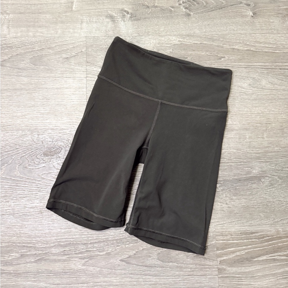 •ATHLETA• BIKER SHORTS